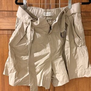Abercrombie & Fitch Women's Tan High Waisted Shorts with Belt size Large NWT